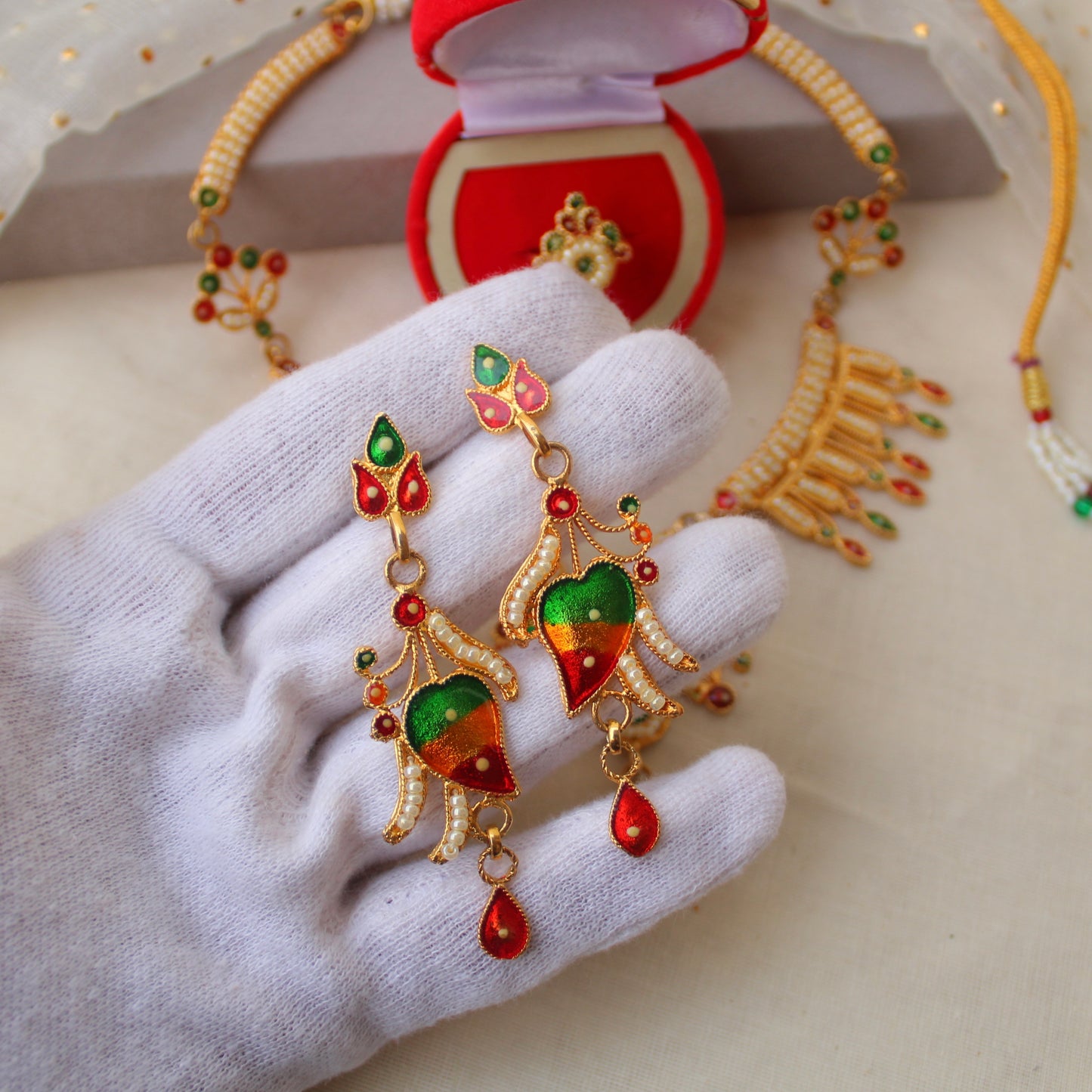 Handcrafted Heritage Pacchi Necklace Set
