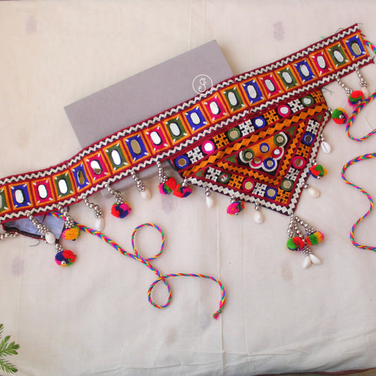 Beautiful Multicoloured Gamthi Waistbelt With Cash Pocket