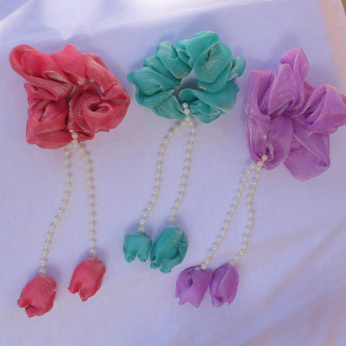 Pearl & Tulip Charm Scrunchies (Set of 3)
