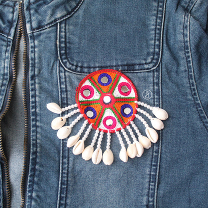 Gamthi Embroidered Patch With Shells Work