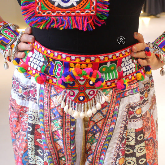 Colourful Embroidered Gamthi Style Waist-belt