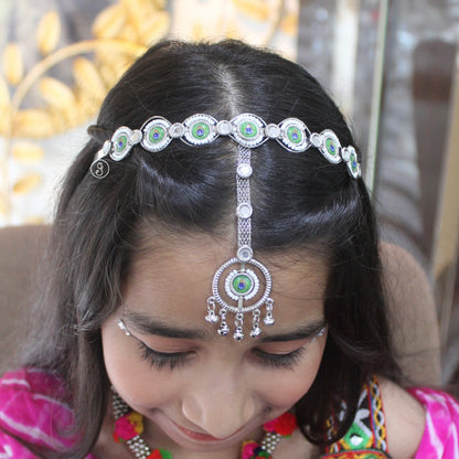 Silver Toned Hairband With Attached Tika