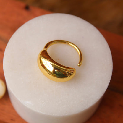 Golden Anti-Tarnish Designer Finger Ring