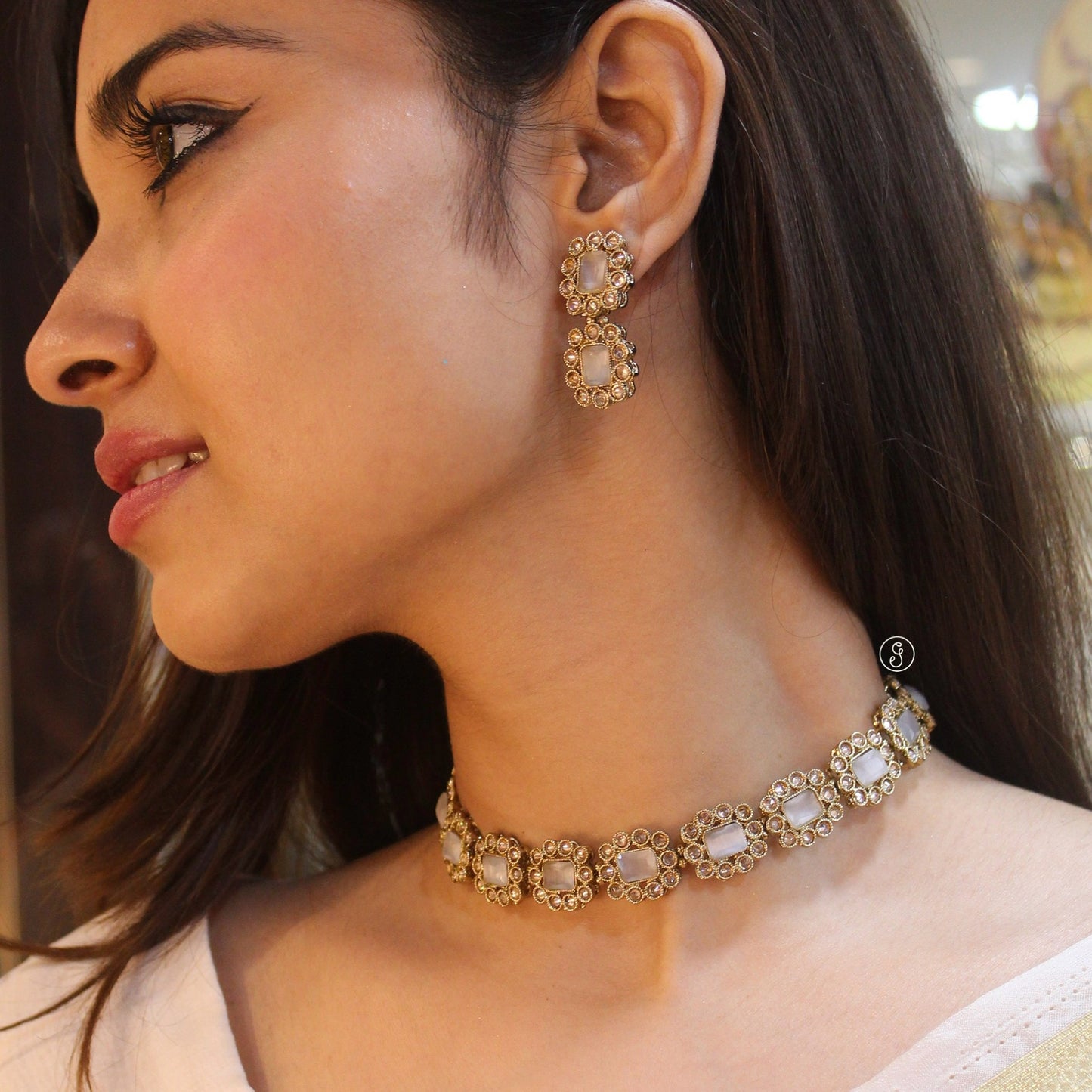Elegant Stone-Work Choker Necklace Set