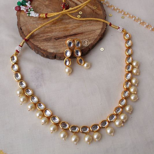 Elegant & Evergreen Sleek Kundan Necklace Set