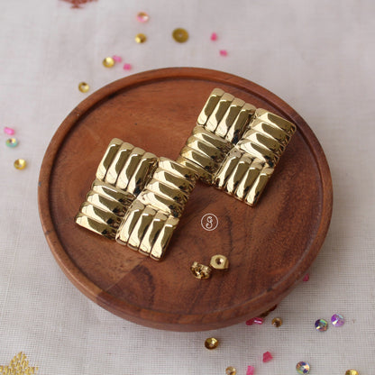 Wonderful Golden Anti-tarnish Big Studs