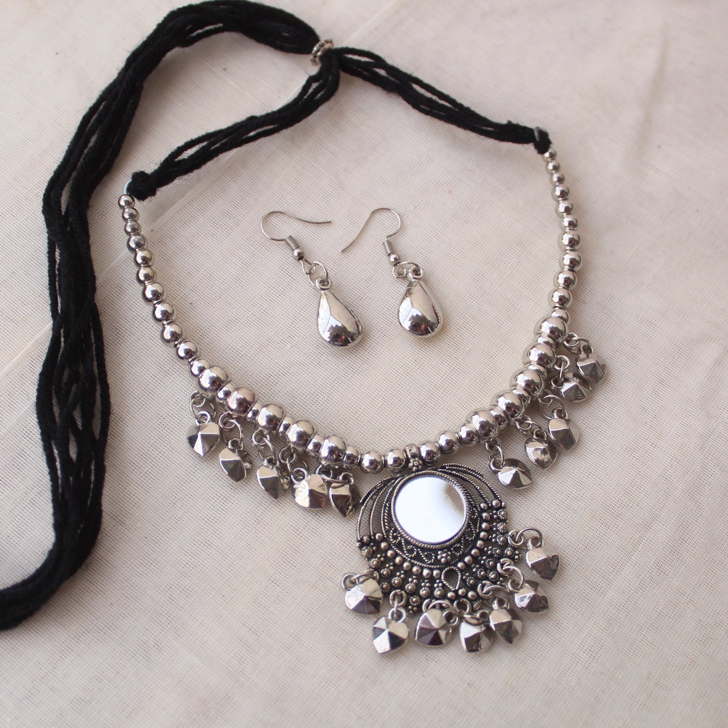 Cute Oxidised Silver Mirror Work Necklace Set