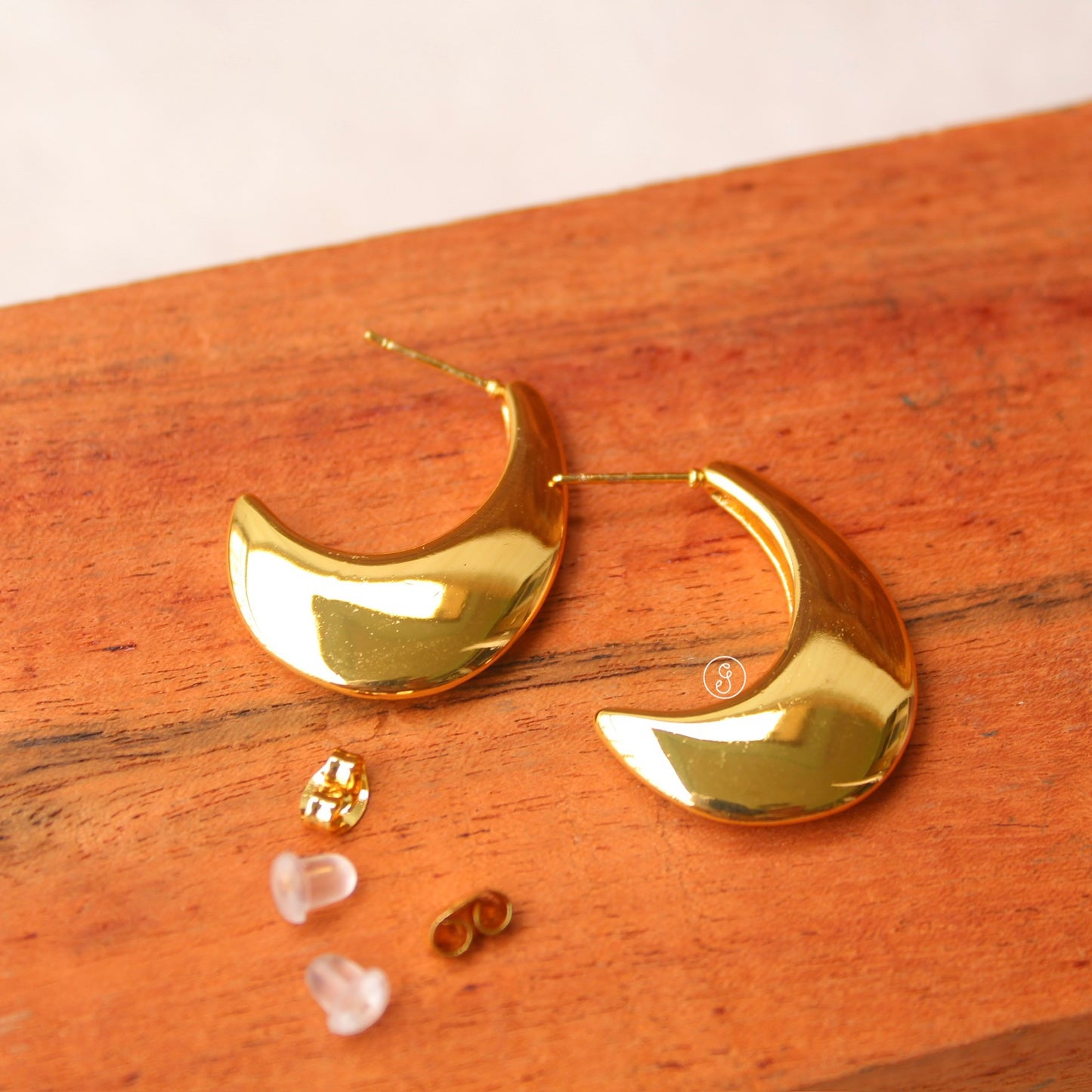 Super-Stylish Golden Anti-Tarnish Hoops