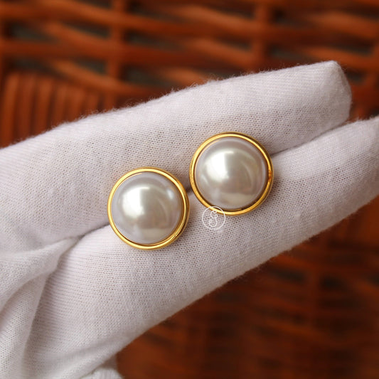 Pretty Pearls Anti-Tarnish Golden Studs