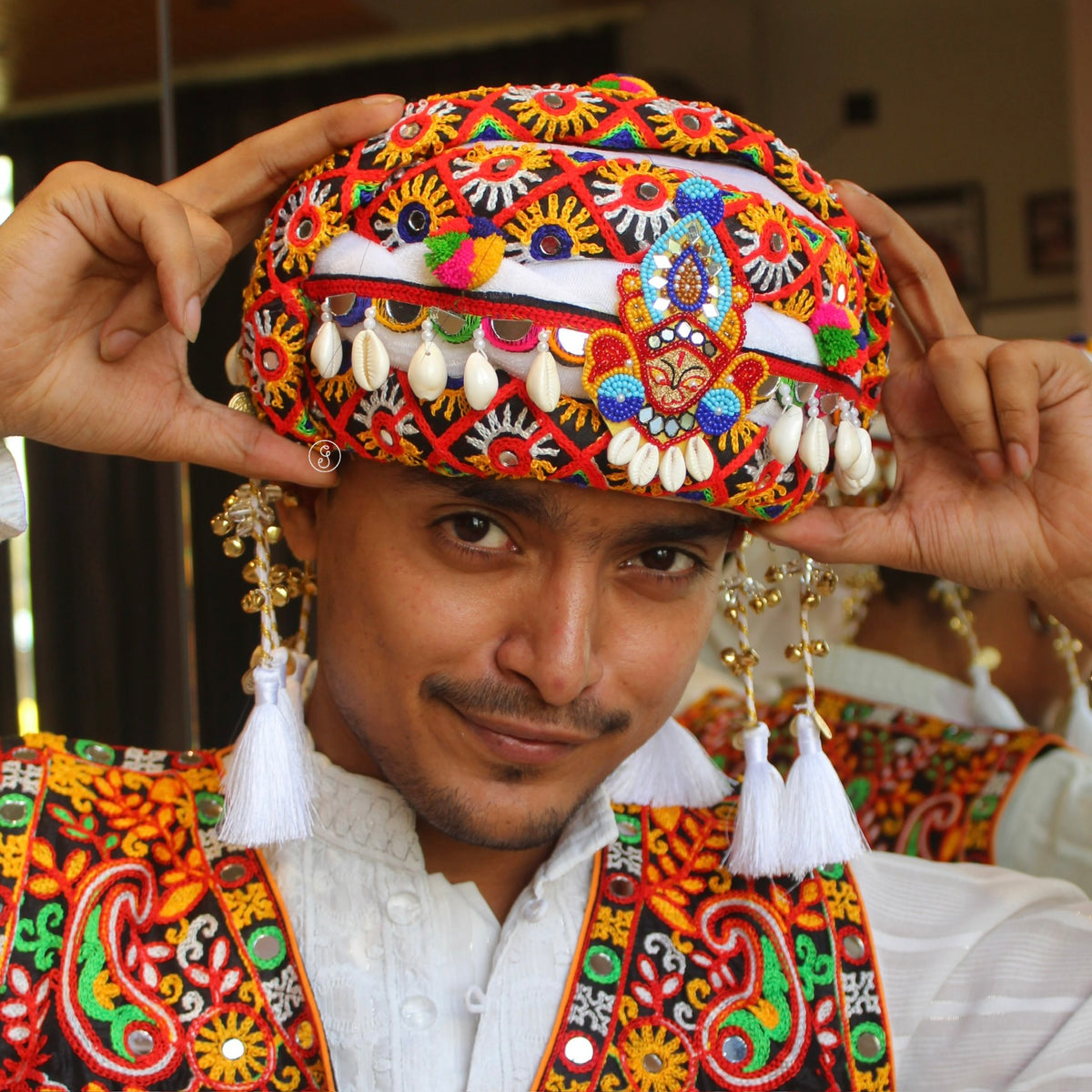 Statement Handcrafted Navratri Pagdi