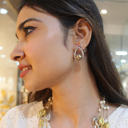 Classic Jute & Brass Shells Necklace Set