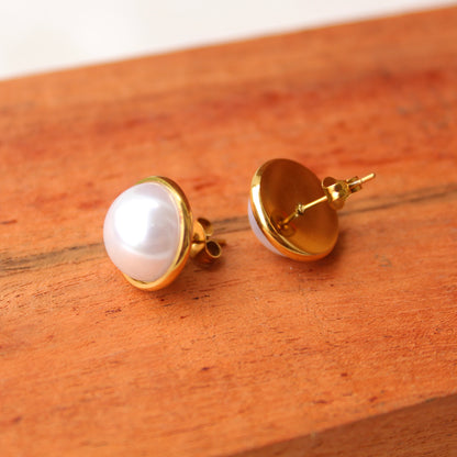 Pretty Pearls Anti-Tarnish Golden Studs