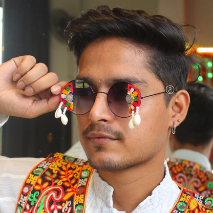 Black Round Gamthi Festive Unisex Sunglasses